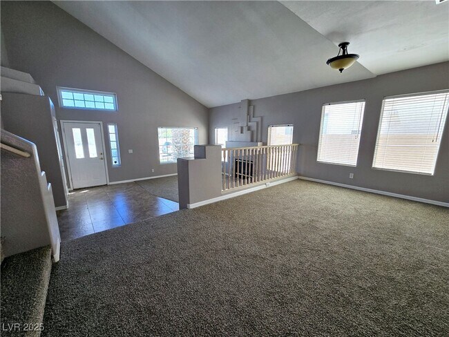 Foto del edificio - 3759 Funston Way