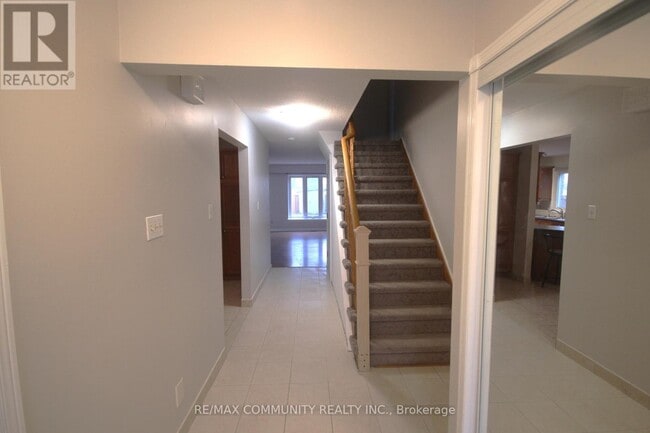 Building Photo - 172 Bellamy Rd N