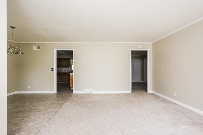 Building Photo - 2991 Elgin Dr