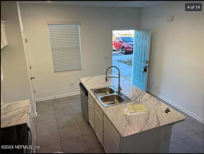 Building Photo - 8312 Zenith Cir
