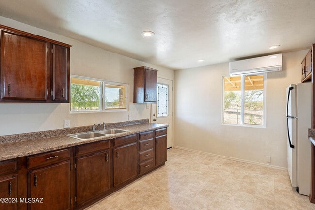 Building Photo - 3950 W Camino del Toro