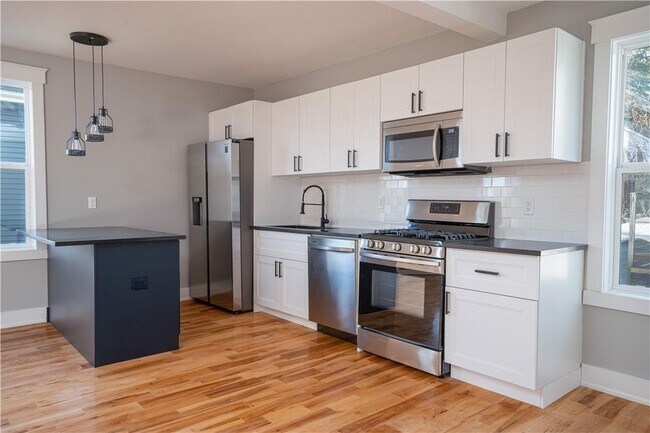 Foto del edificio - 314 N Midland Ave