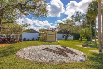 Building Photo - 6343 Pinehurst Cir