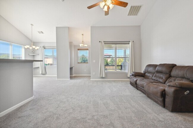 Foto del edificio - 2 Bedroom Condo in Littleton