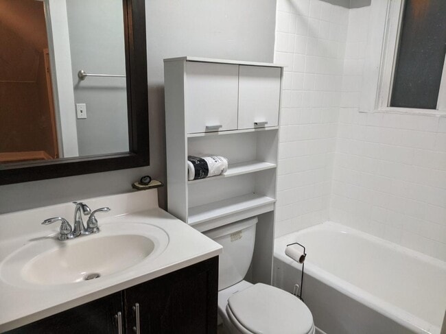 Bathroom - 165 S 500 W