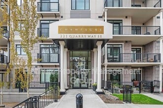 Building Photo - 221 Quarry Way SE
