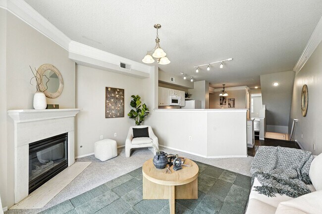 Foto del edificio - Beautiful, Light-Filled 2BR/2BA Townhome at Saddlebrooke