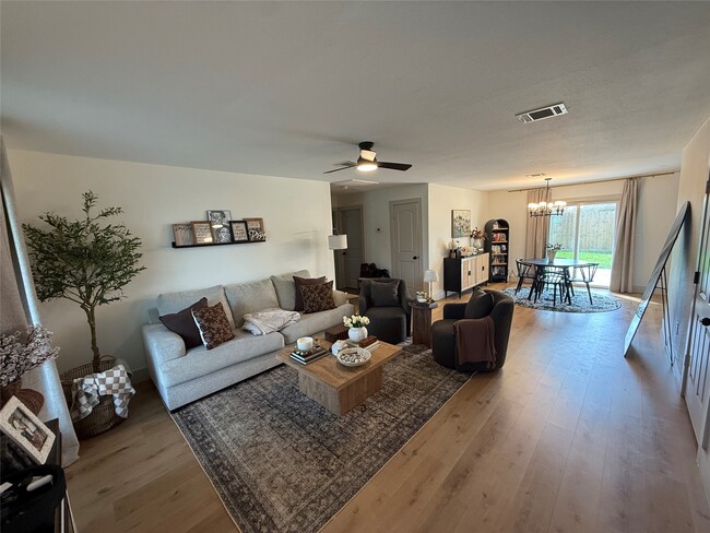 Building Photo - 7509 Mockingbird Ln