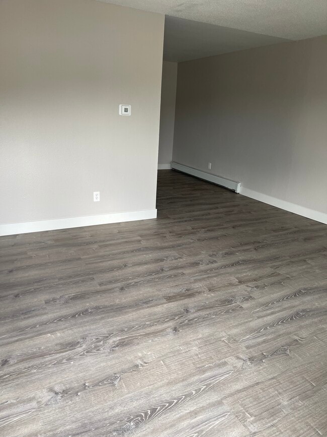 Building Photo - 107 W Motor Way