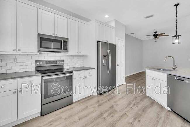 Building Photo - 3959 Yellowstone Cir
