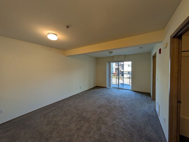 Building Photo - Your Home is Waiting!