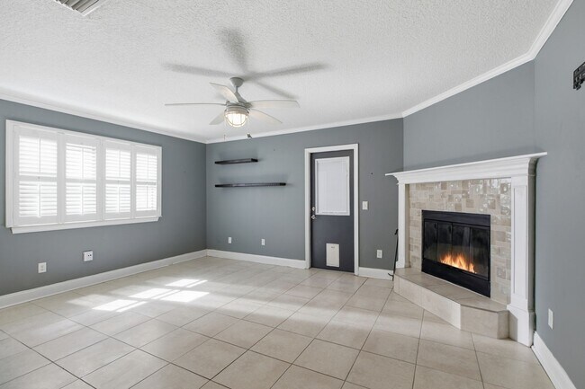 Foto del edificio - A Private Townhouse Getaway in Old Atlantic Beach