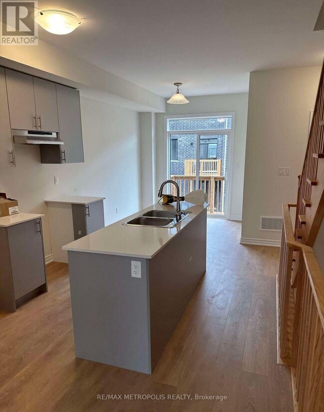 Photo du bâtiment - 783 Kootenay Path