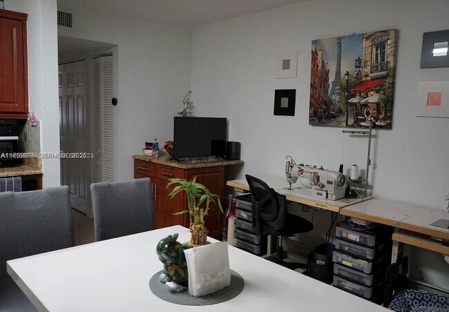 Foto del edificio - 1790 SW 122nd Pl