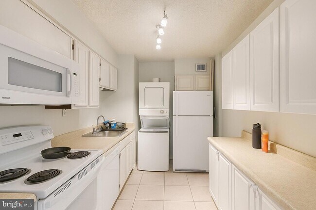 Foto del edificio - 5500 Holmes Run Pkwy