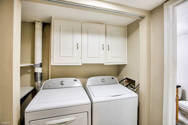 Foto del edificio - 4 br, 2.5 bath Townhome - 2372 Triway Ln U...