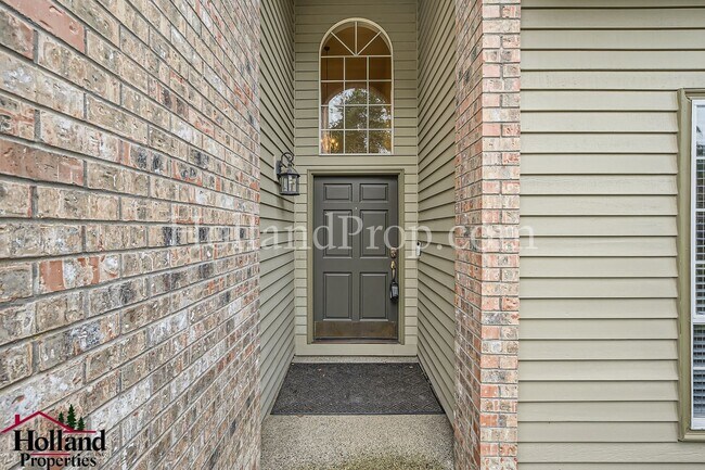 Foto del edificio - Gorgeous & Spacious Home 4 beds 2.5 bath! ...