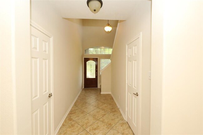Building Photo - 131 Benedict Canyon Loop