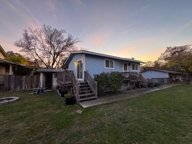 Building Photo - 3700 Lakeshore Blvd