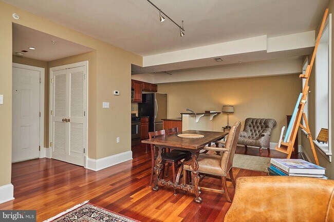 Foto del edificio - Columbia Heights, You're Home