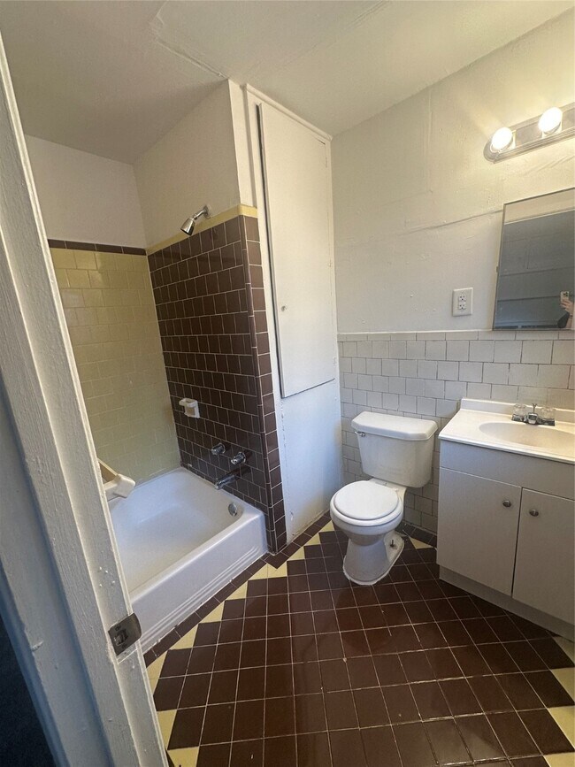 Foto del edificio - 5908 Ardmore St