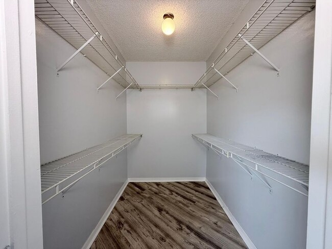 Building Photo - 1720 N Congress Ave