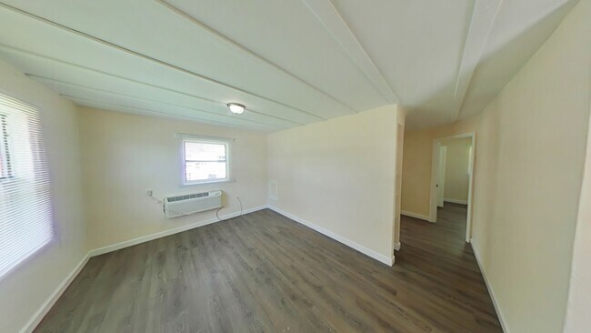 Foto del edificio - Beautiful 2/1 Duplex - Convenient Location