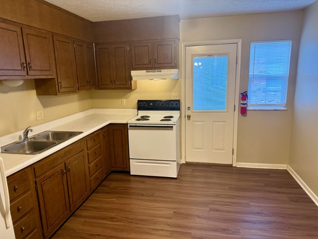 Building Photo - 2305 Adams Ave