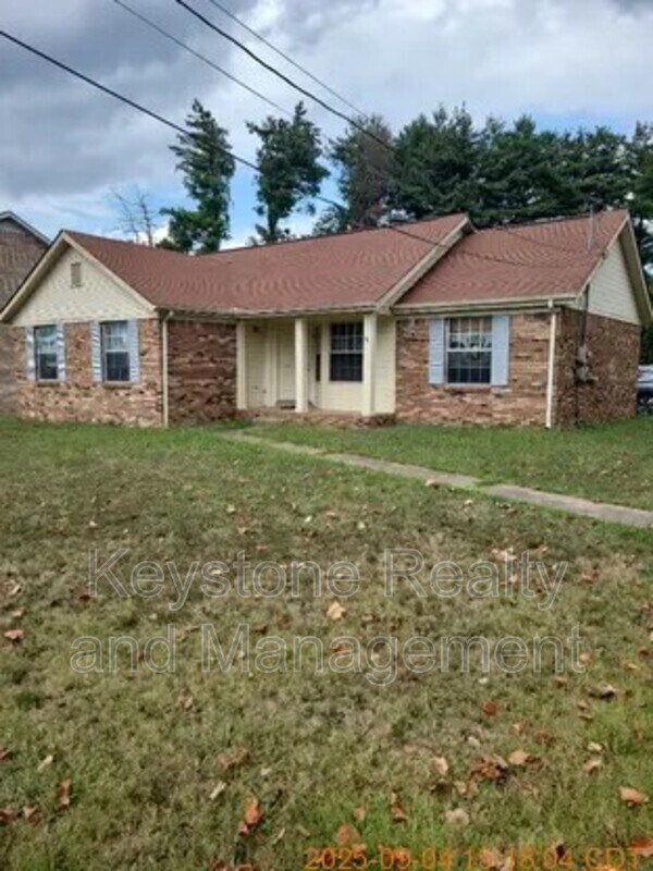 Building Photo - 717 Peachers Mill Rd