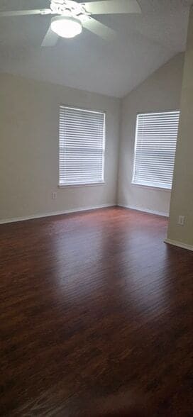 Building Photo - 1814 Mesa Ct