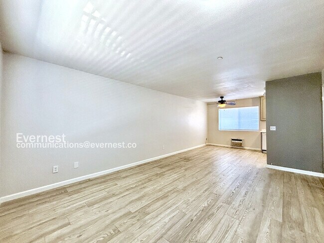 Foto del edificio - 522 N Serrano Ave