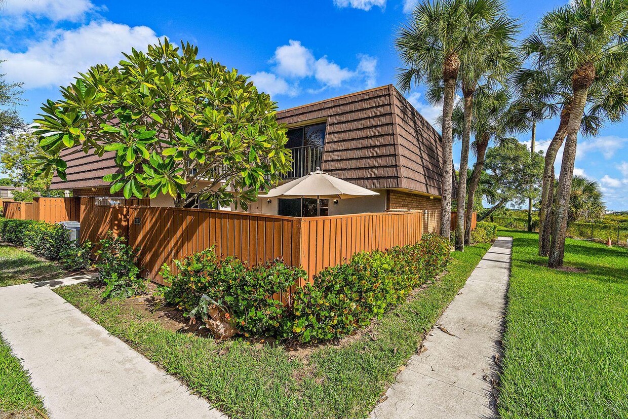 Foto principal - 2316 23rd Ct