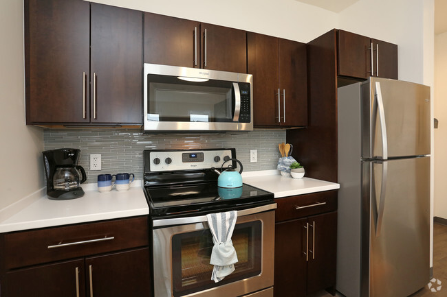 One Bedroom Kitchen - 616 New Park