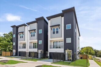 Building Photo - 4102 Alice St