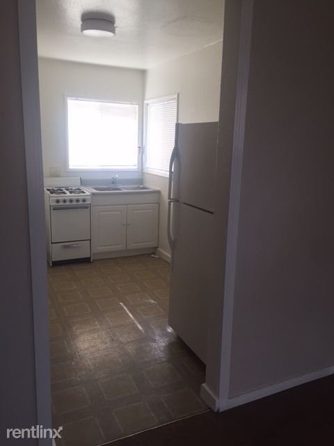 Building Photo - 13737 Inglewood Ave