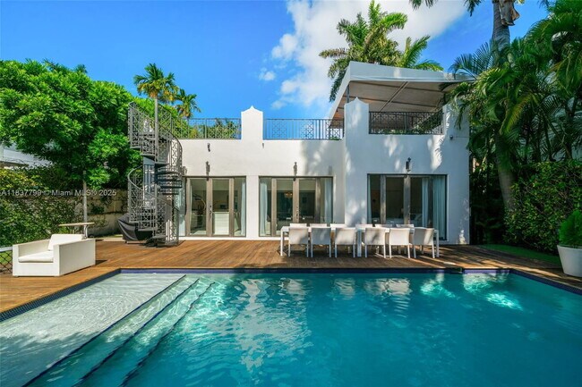 Building Photo - 110 3rd San Marino Terrace