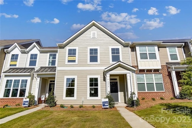 Foto del edificio - 4974 David Cox Rd