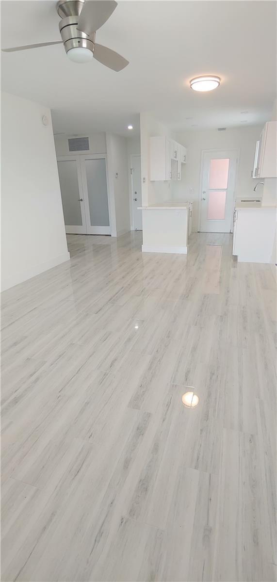 Foto del edificio - 1480 E Sample Rd