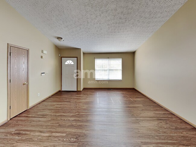 Building Photo - 7890 Fairfax Loop Drive