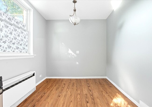 Foto del edificio - 7208 W School St