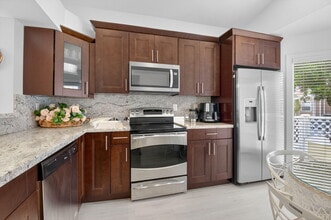 Building Photo - 5328 Buckhead Cir