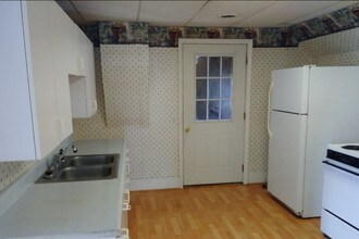 Building Photo - 169 Water St