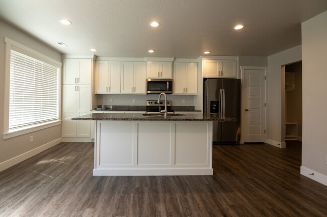 Building Photo - 4156 S 2825 W
