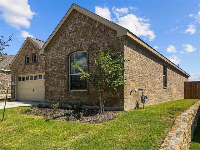 Foto del edificio - 412 Thorn Crk Dr