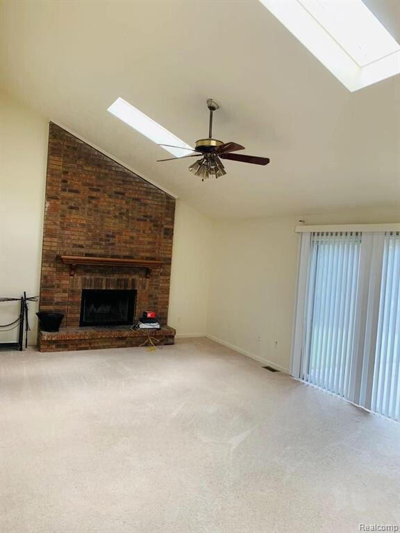 Foto del edificio - 624 Burr Oak Dr