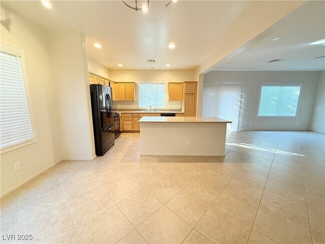 Foto del edificio - 2748 Drummossie Dr