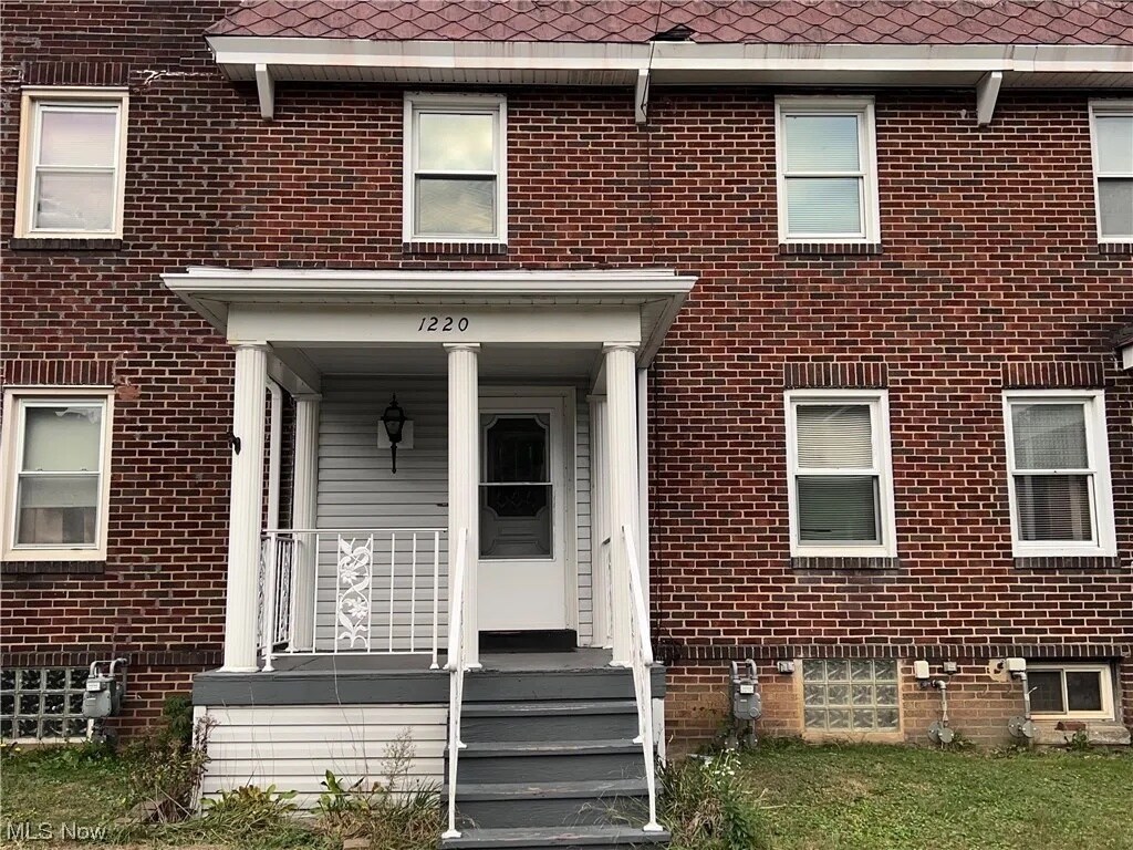 Primary Photo - 1220 N 4th St