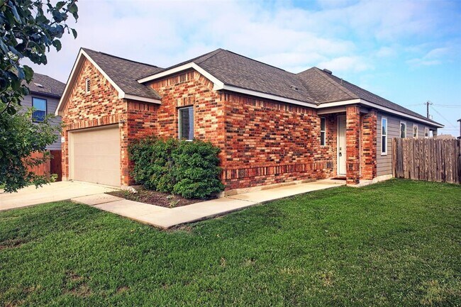 Building Photo - 6608 Moores Ferry Dr