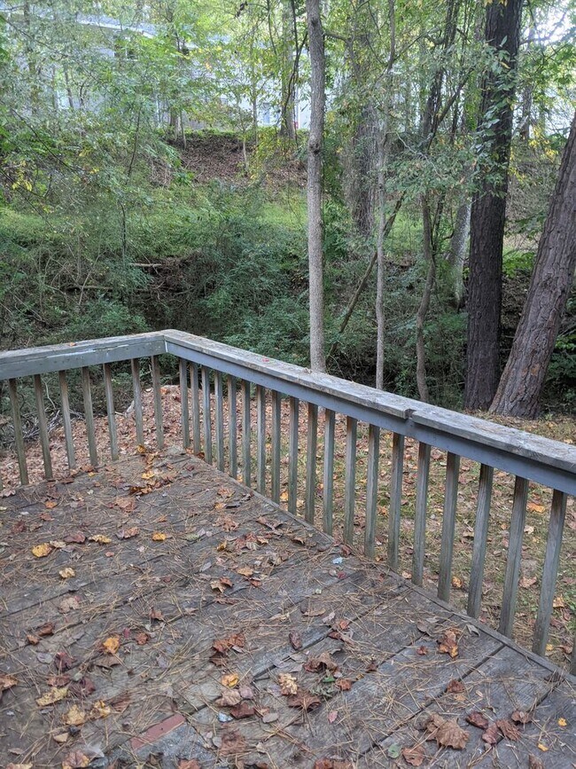 Foto del edificio - 529 Hillsborough St