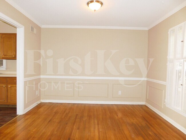 Foto del edificio - 6135 Haddington Dr